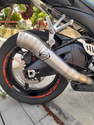 Suzuki GSXR600 Negra