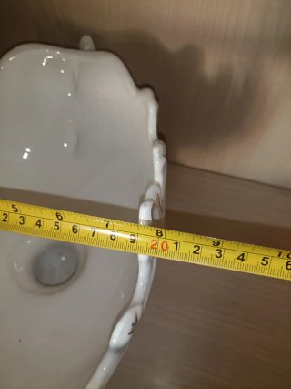 Centro de mesa cerámica blanco y dorado