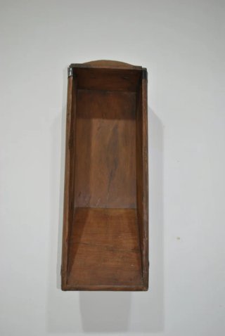 Antigua media fanega de madera