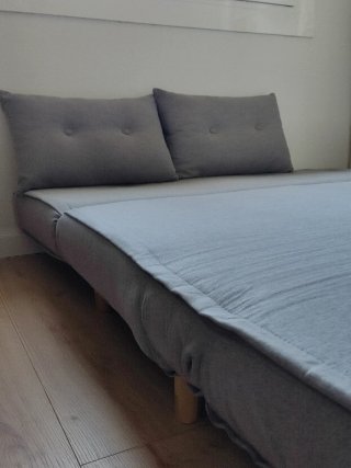 Sofá cama gris 1.20m. Regalo colchoncillo.