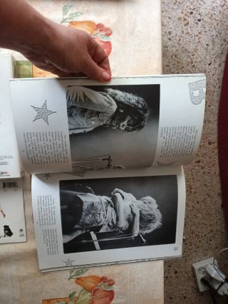 Lote Bryan Adams: VHS, CD y Biografía en inglés