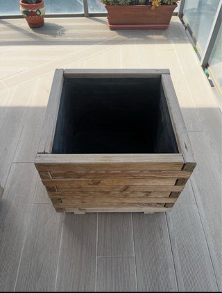 Jardinera de madera