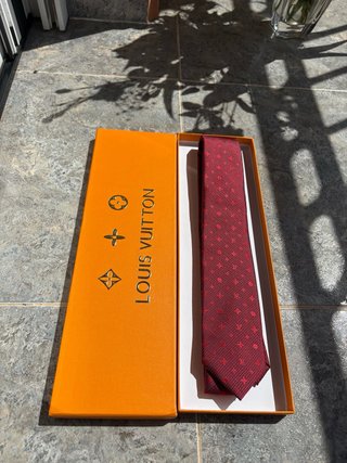 Corbata Louis Vuitton Roja