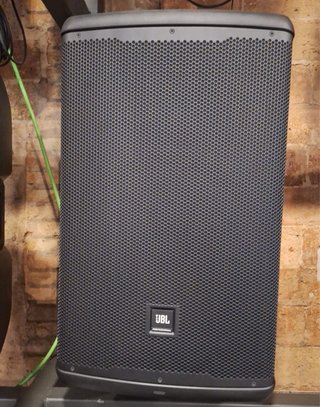 Mesa DJ + Altavoces + Máquina Luces