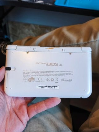 Nintendo 3DS XL Bianca + Caricatore e Stilo