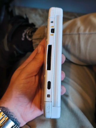 Nintendo 3DS XL Bianca + Caricatore e Stilo