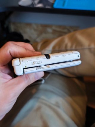 Nintendo 3DS XL Bianca + Caricatore e Stilo