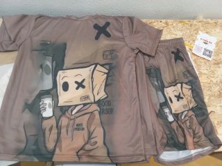 Conjunto camiseta y pantalón corto estampado