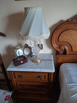 Conjunto muebles dormitorio, madera  raíz de olivo