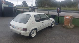 Peugeot 205 1989