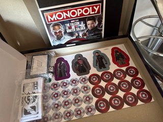 Monopoly Marvel The Falcon and The Winter Soldier