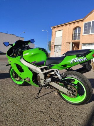 Kawasaki ZX-9R Verde | 33.000km |