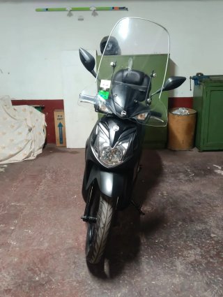 SYM Symphony SR 125 E4 Negra