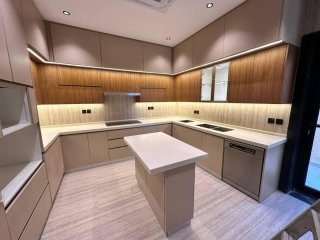 Cocina Modular Negra y Blanca