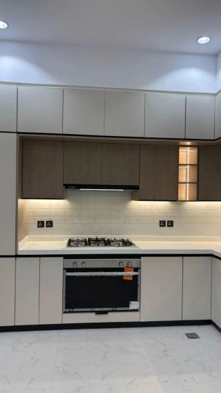 Cocina Modular Negra y Blanca