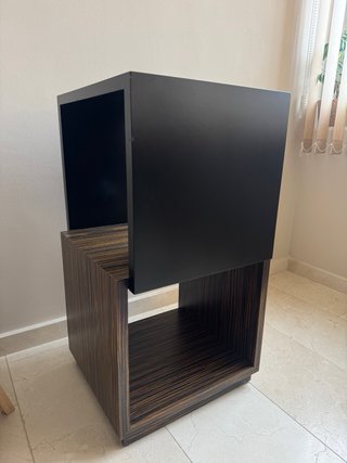 Mueble Cubo Madera Negro y Marrón