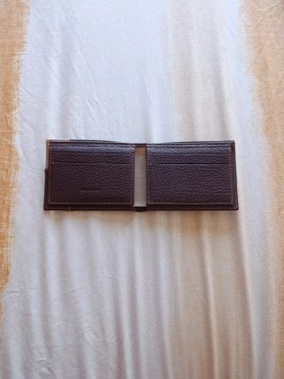 Billetera de piel combinada