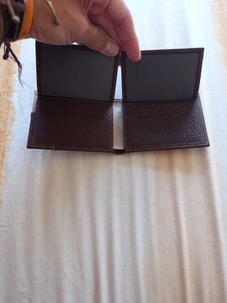 Billetera de piel combinada