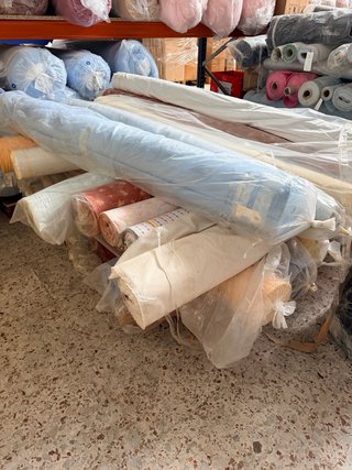 Palets de tejidos a la venta