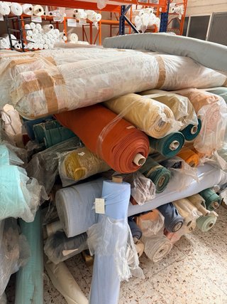 Palets de tejidos a la venta
