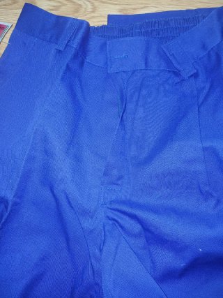 Pantalón de trabajo azul talla 46.