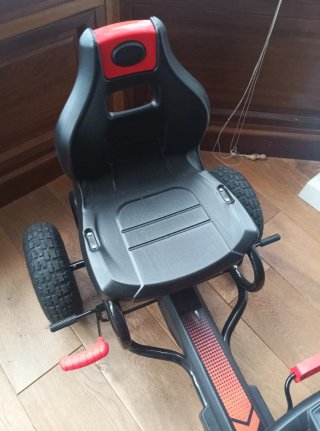 Coche de pedales Homcom