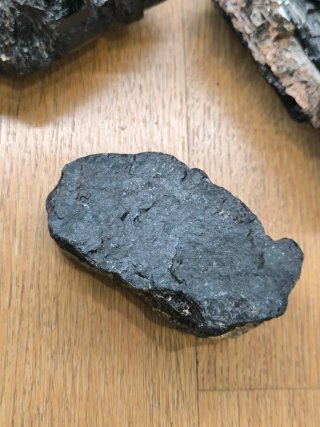 Turmalina Negra en Bruto