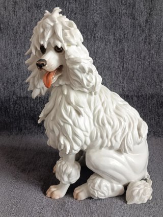 Figura perro Caniche porcelana Algora