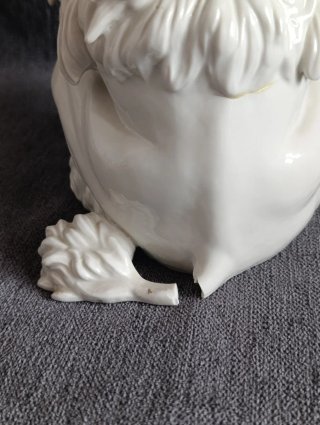 Figura perro Caniche porcelana Algora