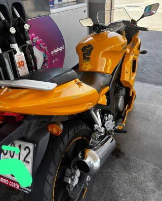 Hyosung 125 GTR Amarilla Deportiva 14.200km, 2006