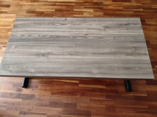 Mesa elevable salón madera