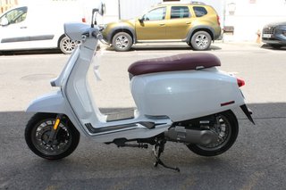 Lambretta V50