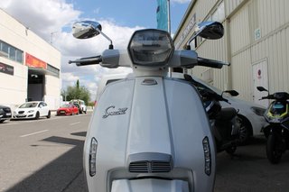 Lambretta V50