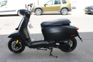 Lambretta V50