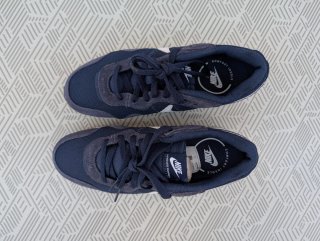 NIKE VENTURA RUNNER