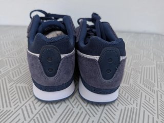 NIKE VENTURA RUNNER