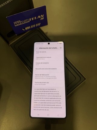 Samsung Galaxy Z Flip 7 256GB (1 ciclo di carica, batteria 100%)