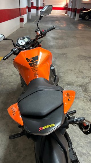 Kawasaki Z750 Naranja Negra 46000km