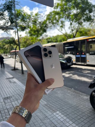 IPHONE 16 PRO 256GB - PERFETTO STATO
