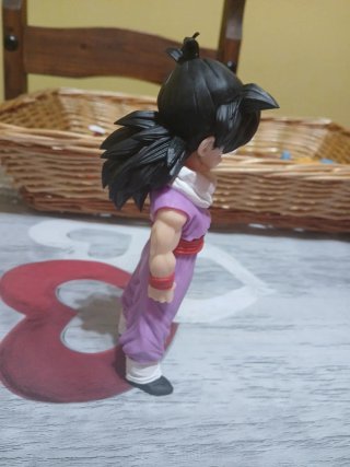 Figuras Son Gohan y Krillin