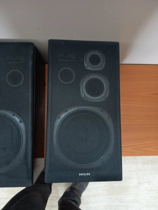 Altavoces Philips Negros