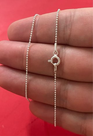 Cadena Bolitas 45cm Y Rostro Virgen Rocío Plata