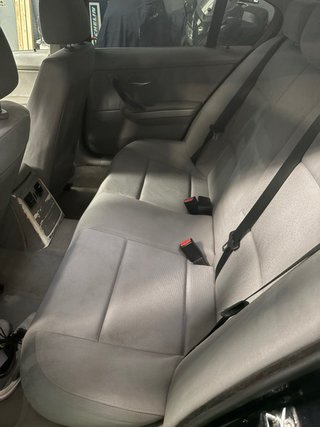 BMW e90 320i