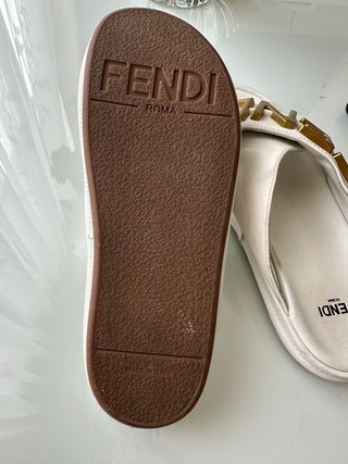 Chanclas Fendi Talla 40