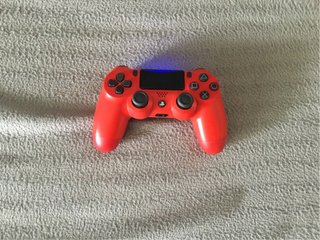 PLAYSTATION 4 PRO 1TB+MANDO ORIGINAL,PS4 PRO.