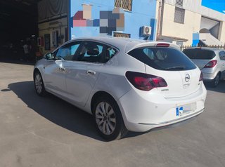 Opel Astra 2013