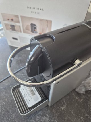 Cafetera Nespresso PIXIE