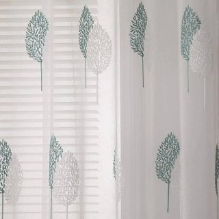 Cortinados Dourados e Brancos com Padrão