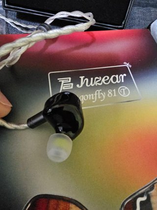 Jużear Dragonfly 81T IEM Auriculares