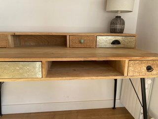 Escritorio madera y metal étnico